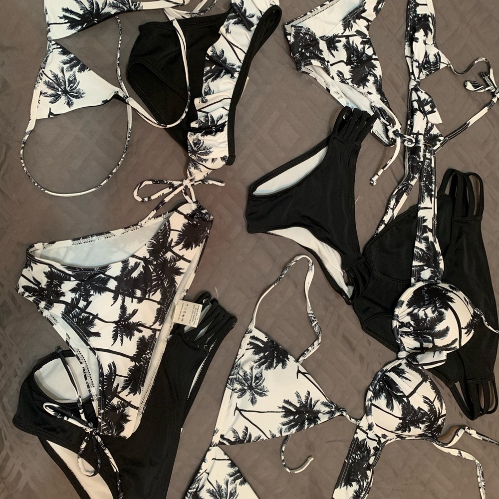 10 Piece Tropical B & W Mommy & Me Bikini Set!